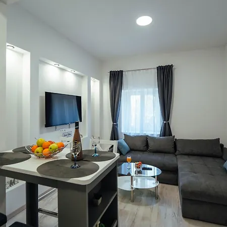 Apartment Andela *