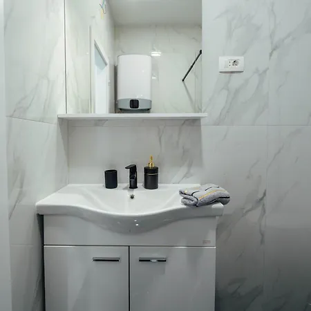 Andela * إيموتسكي