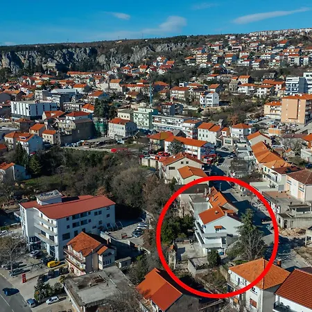 Apartment Andela *